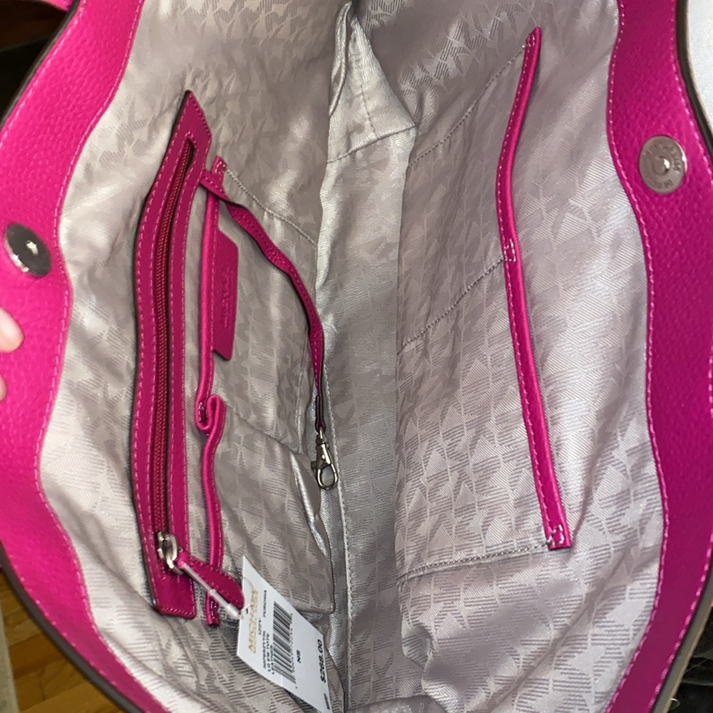 NWT Michael Kors Izzy fuschia large leather tote - Picture 4 of 6